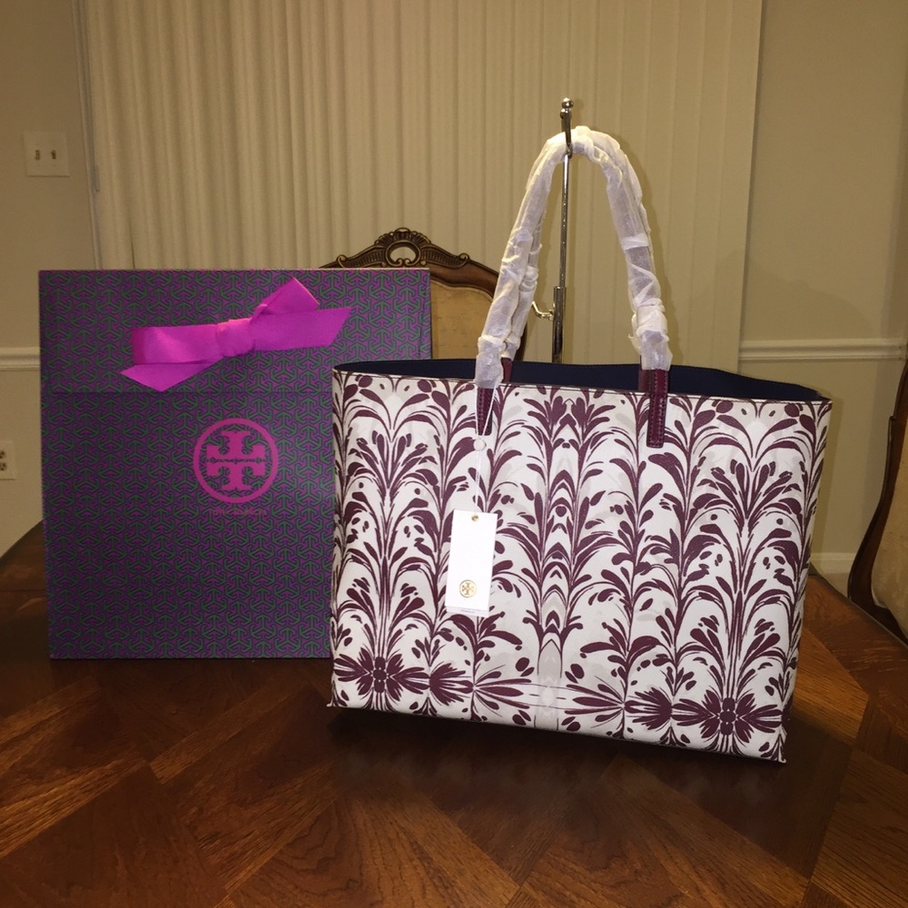 NWT Tory Burch Kerrington Large Tote - Picture 2 of 7